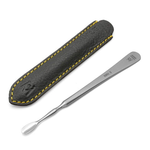 Stainless steel cuticle pusher in leather case. Made by GERmanikure in Solingen, Germany