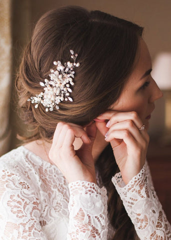 Kercisbeauty Wedding Bridal Bridesmaids Flower Girl Vintage Crystal Pearl Combs Headband Bridal Hair Comb Headpiece Long Curly Bun Hair Accessories,Wedding Hair Piece Vintage Hair Comb (Gold)