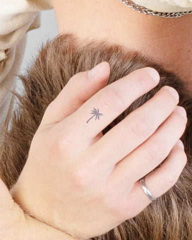 Inkbox Temporary Tattoos, Semi-Permanent Tattoo, One Premium Easy Long Lasting, Water-Resistant Temp Tattoo with For Now Ink - Lasts 1-2 Weeks, Isla, 1 x 1 in